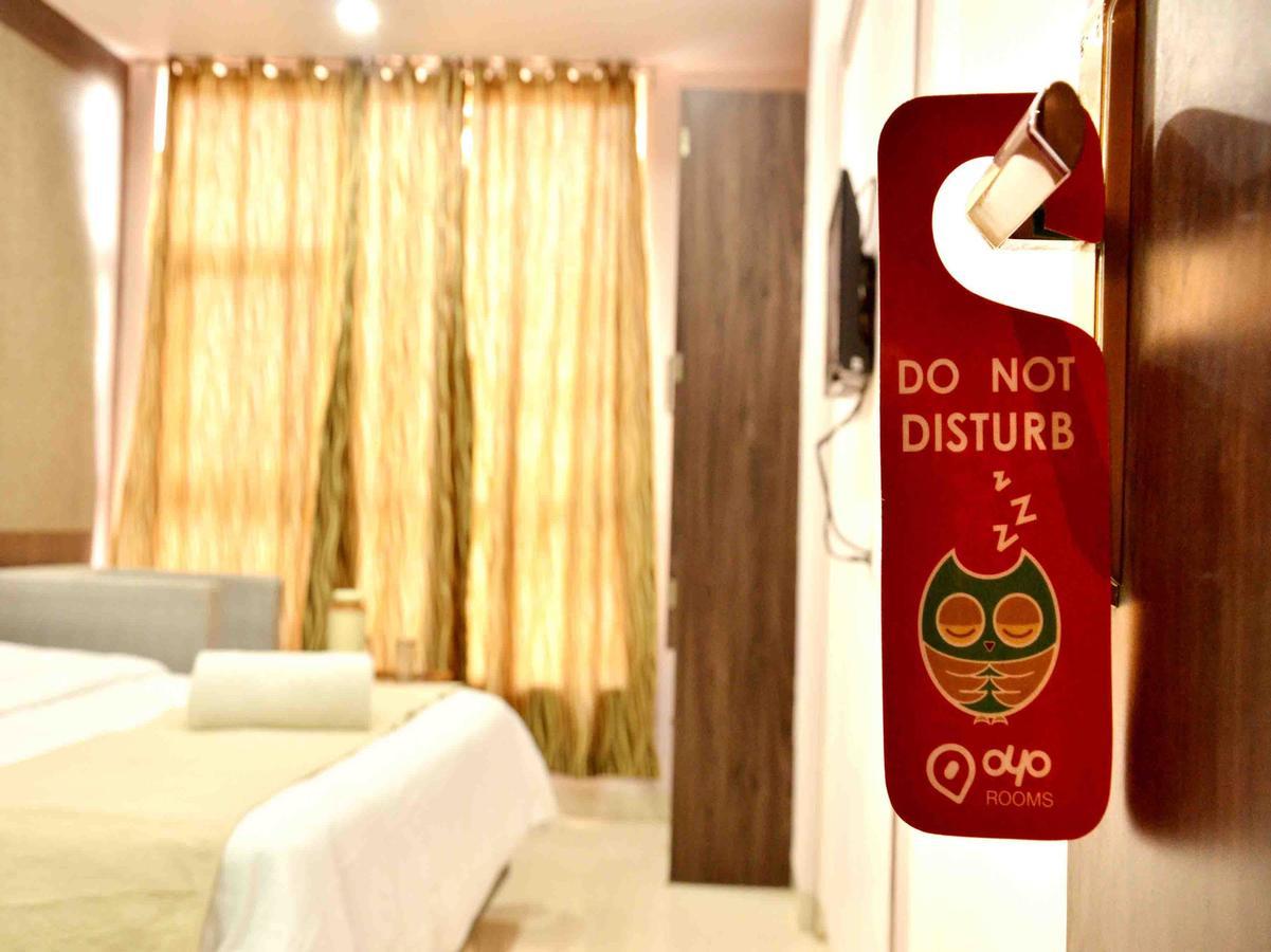 Oyo 2403 Hotel Aamantran Avenue Ujjain Exterior foto