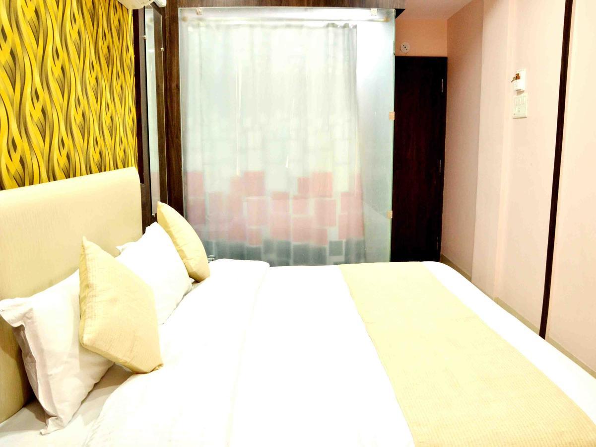 Oyo 2403 Hotel Aamantran Avenue Ujjain Exterior foto